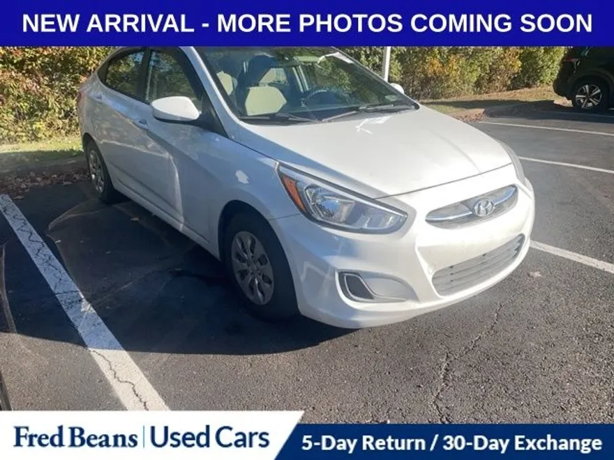 2017 Hyundai Accent SE photo 1
