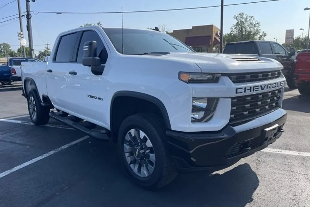 2022 Chevrolet Silverado 2500HD Custom photo 1