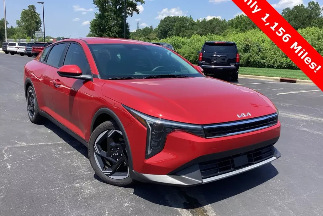 2025 Kia K4 EX photo 1