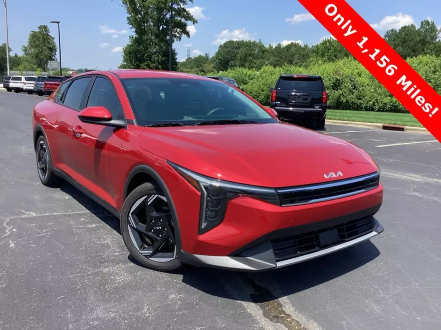 2025 Kia K4 EX photo 1