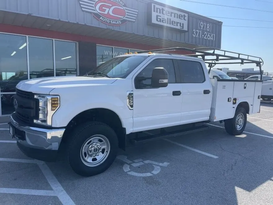 2019 Ford F-350 XL photo 1