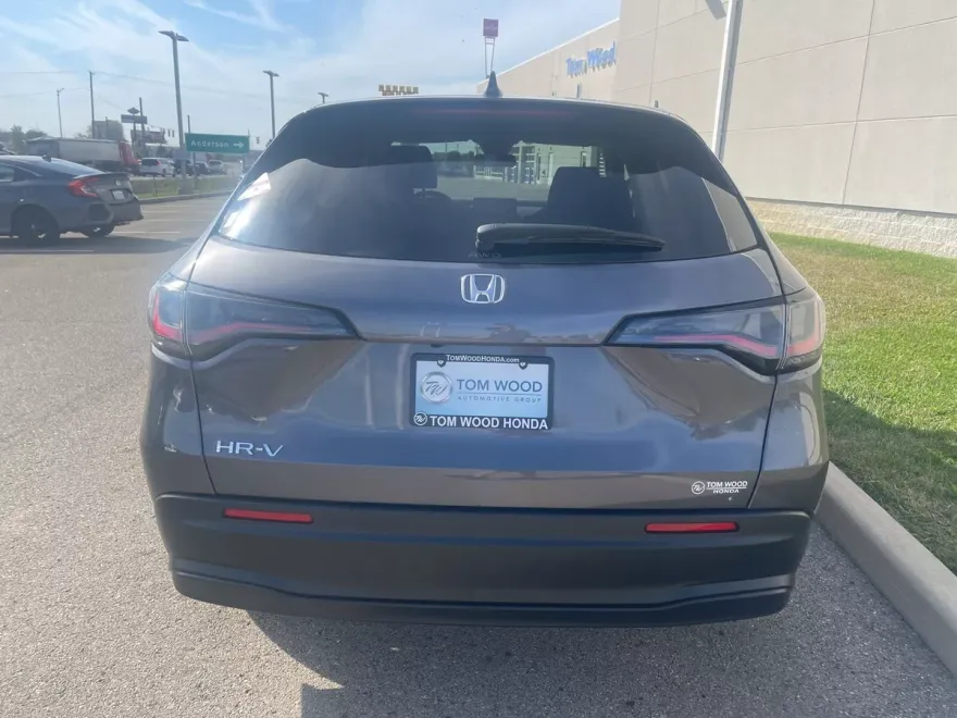 2026 Honda HR-V LX photo 1