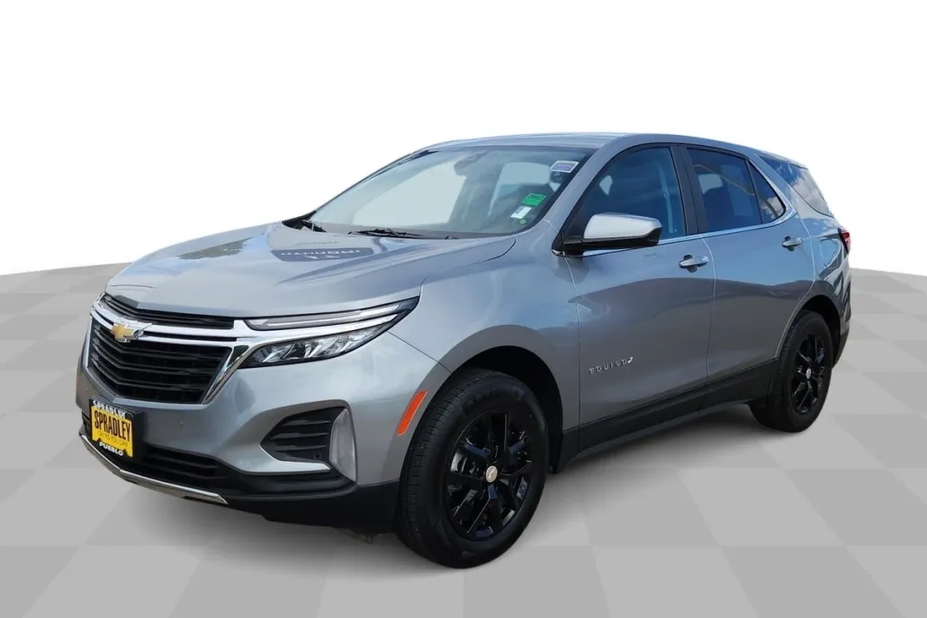 2024 Chevrolet Equinox LT photo 1