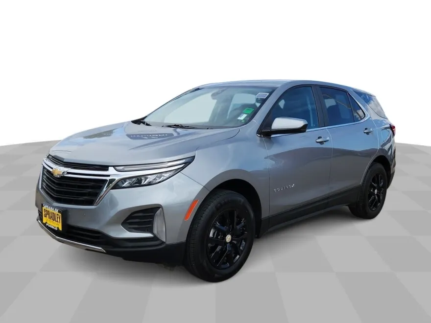 2024 Chevrolet Equinox LT photo 1