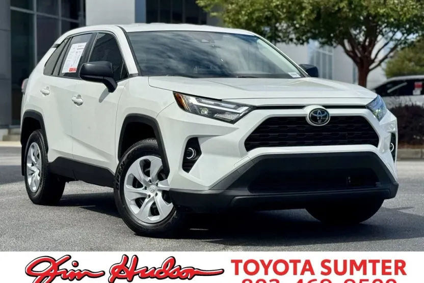 2025 Toyota RAV4 LE photo 1