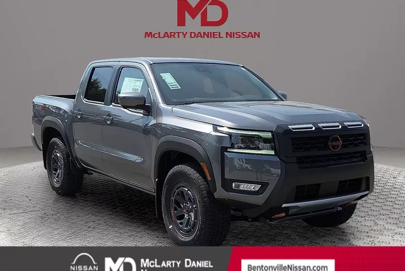 2026 Nissan Frontier Crew Cab PRO-4X photo 1