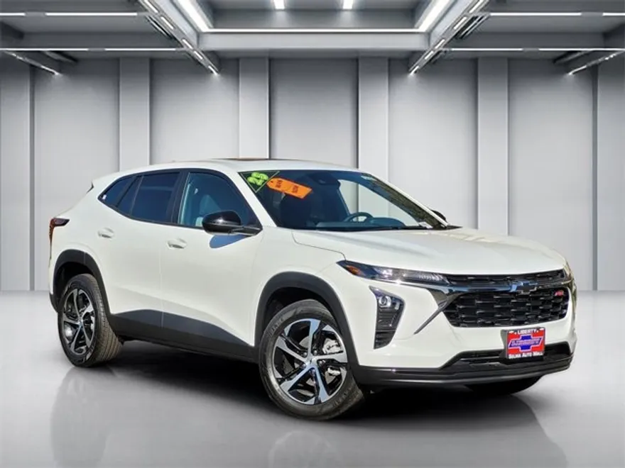 2025 Chevrolet Trax photo 1
