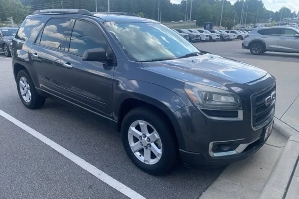 2014 Gmc Acadia SLE photo 1