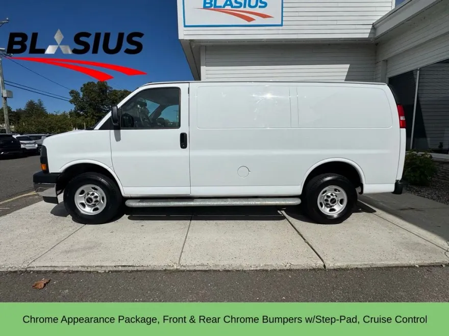 2023 Gmc Savana 2500 Cargo photo 1