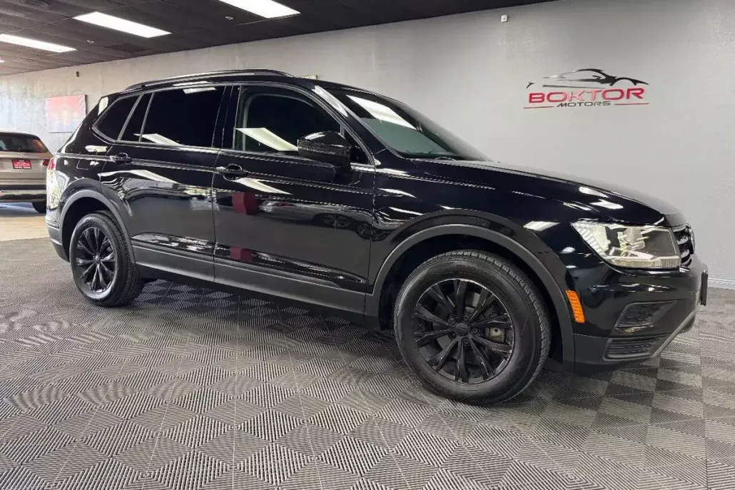 2019 Volkswagen Tiguan S photo 1