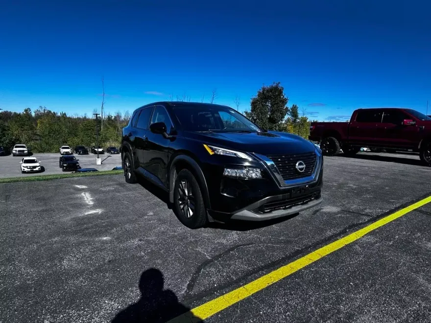 2022 Nissan Rogue S photo 1