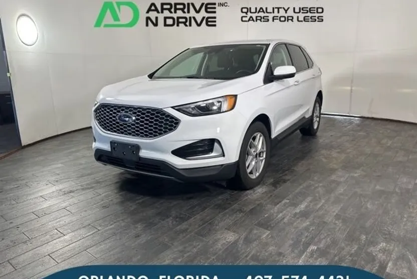 2024 Ford Edge SEL photo 1