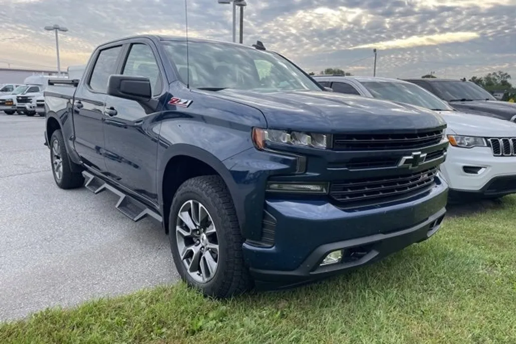 2022 Chevrolet Silverado 1500 RST photo 1