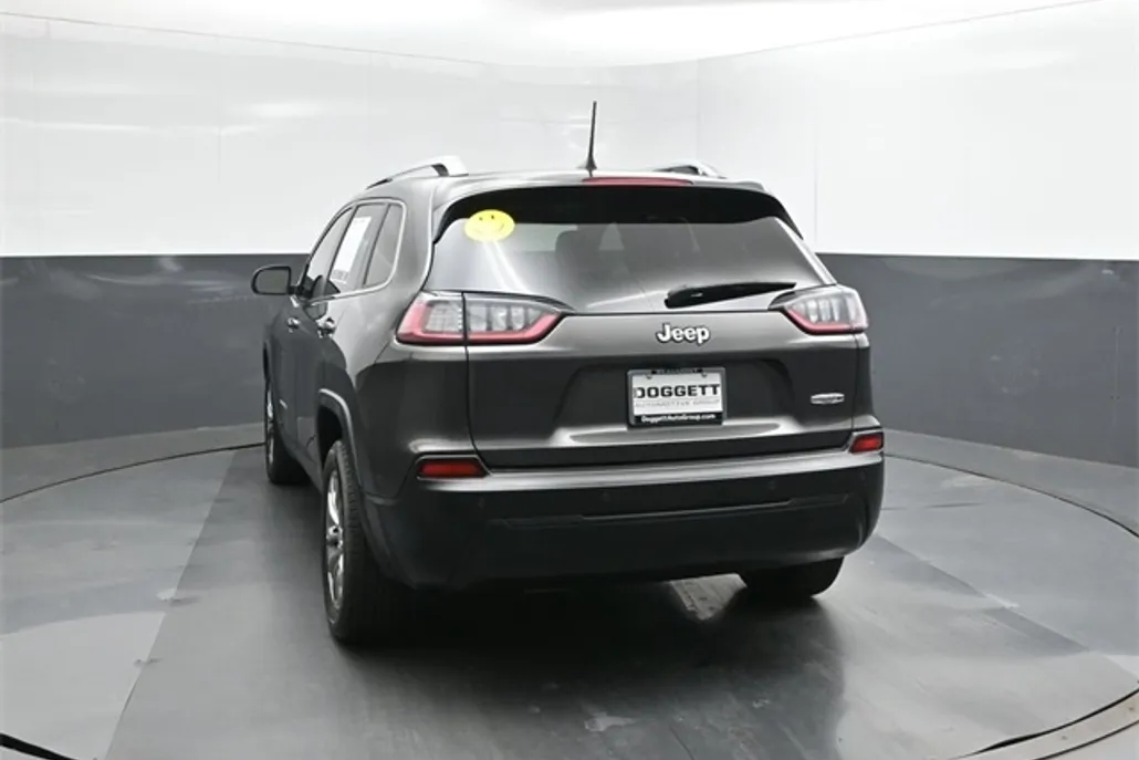 2019 Jeep Cherokee Latitude photo 1