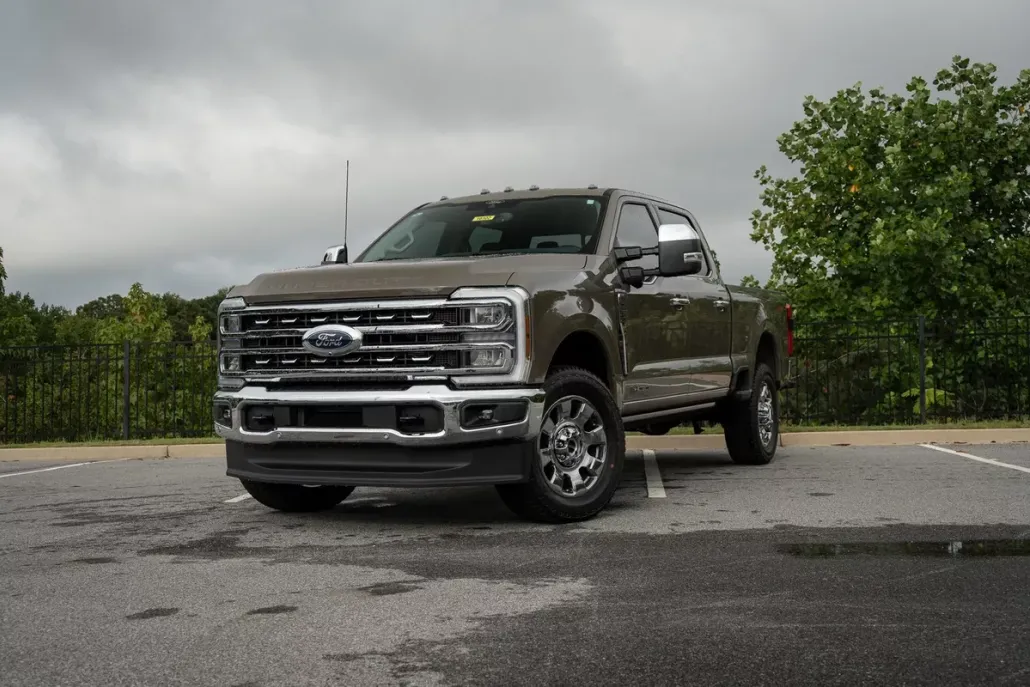 2026 Ford F-250 Lariat photo 1