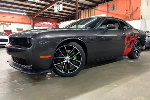 2018 Dodge Challenger R/T 392 photo 2