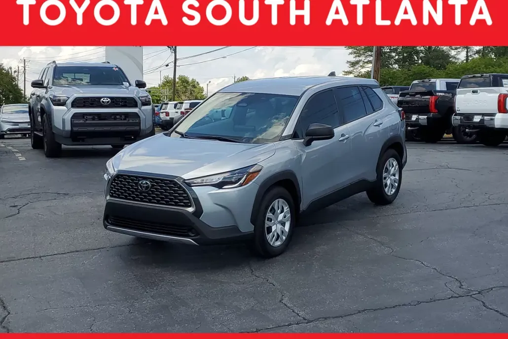 2024 Toyota Corolla Cross L photo 1