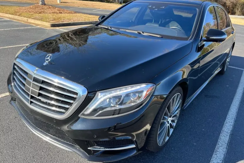 2016 Mercedes Benz C 300 photo 1