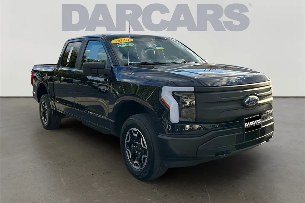 2023 Ford F-150 Lightning photo 1