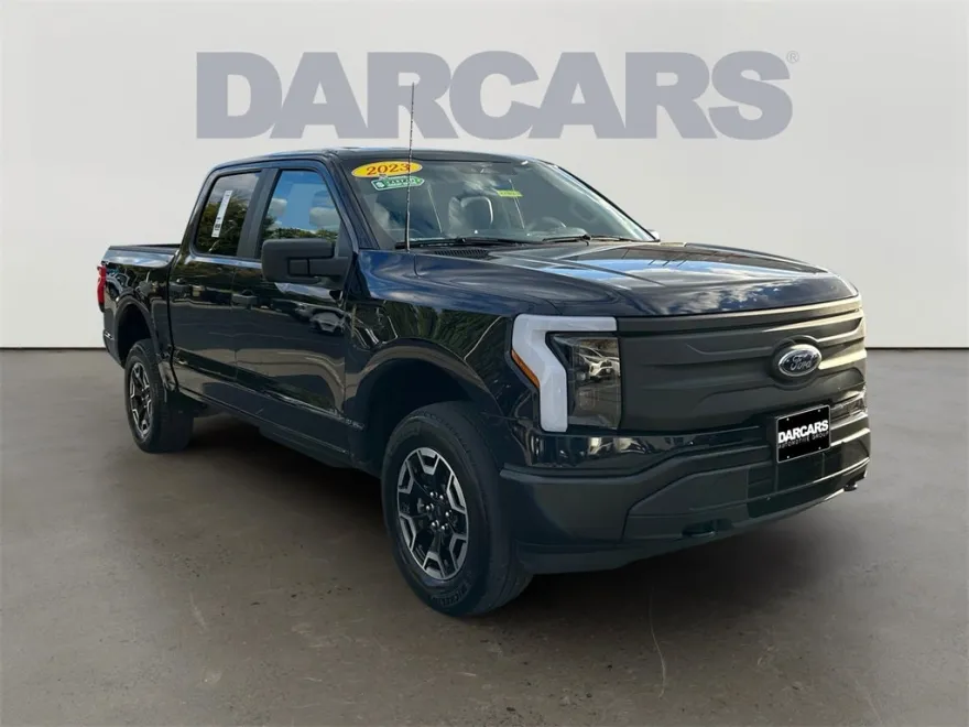 2023 Ford F-150 Lightning photo 1