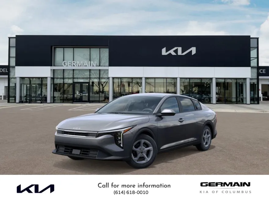 2025 Kia K4 LXS photo 1