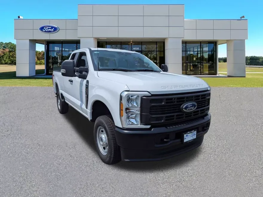 2024 Ford F-350 photo 1