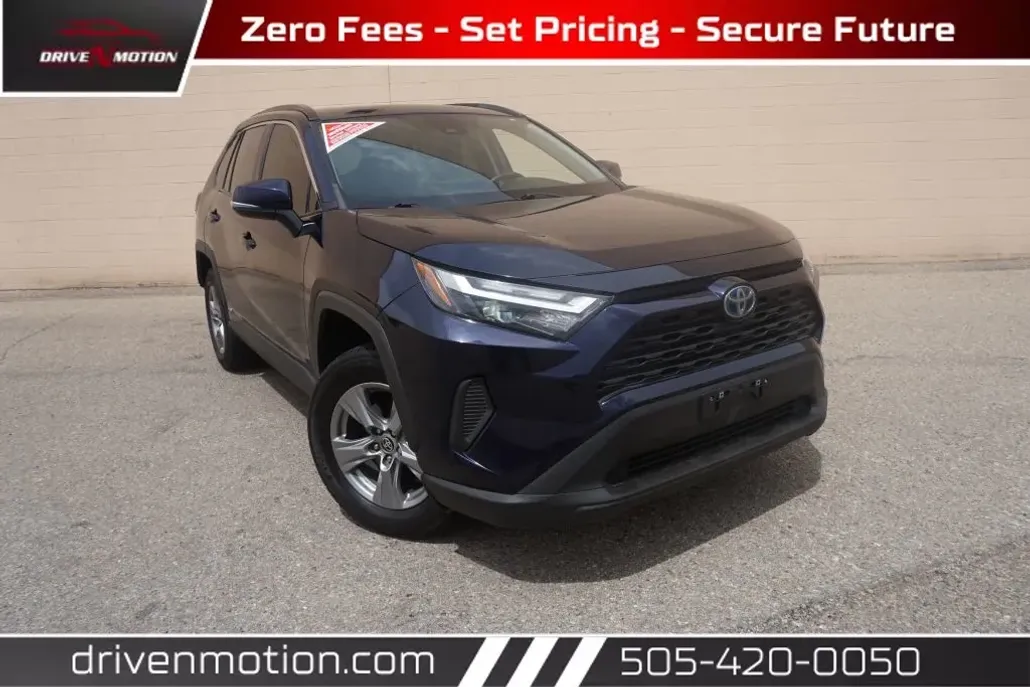 2022 Toyota RAV4 Hybrid XLE Sport photo 1