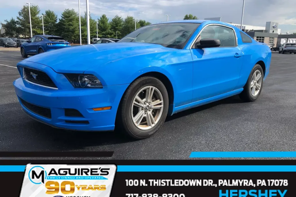 2013 Ford Mustang V6 photo 1