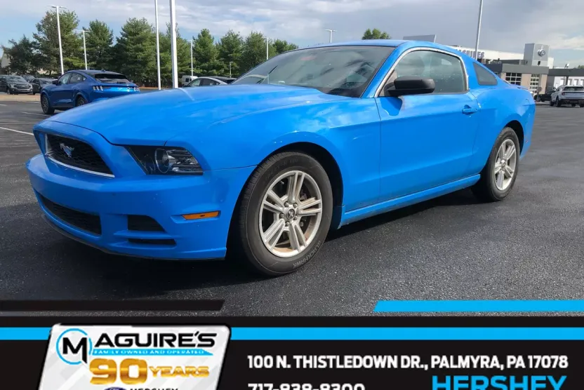 2013 Ford Mustang V6 photo 1