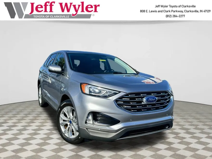 2022 Ford Edge Titanium photo 1
