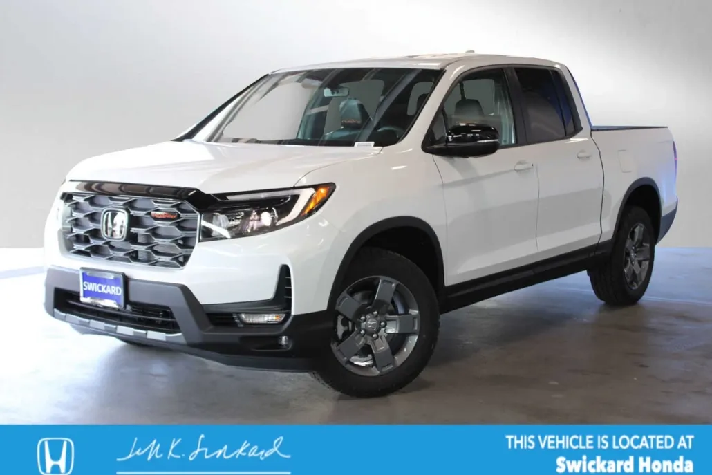 2024 Honda Ridgeline TrailSport photo 1