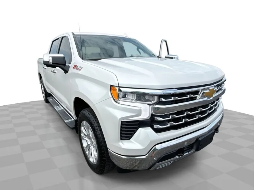 2024 Chevrolet Silverado 1500 LTZ photo 1