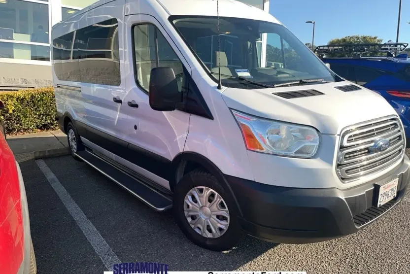2019 Ford Transit photo 1