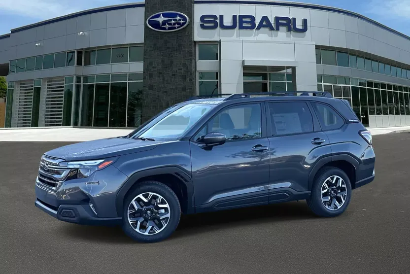 2025 Subaru Forester Premium photo 1