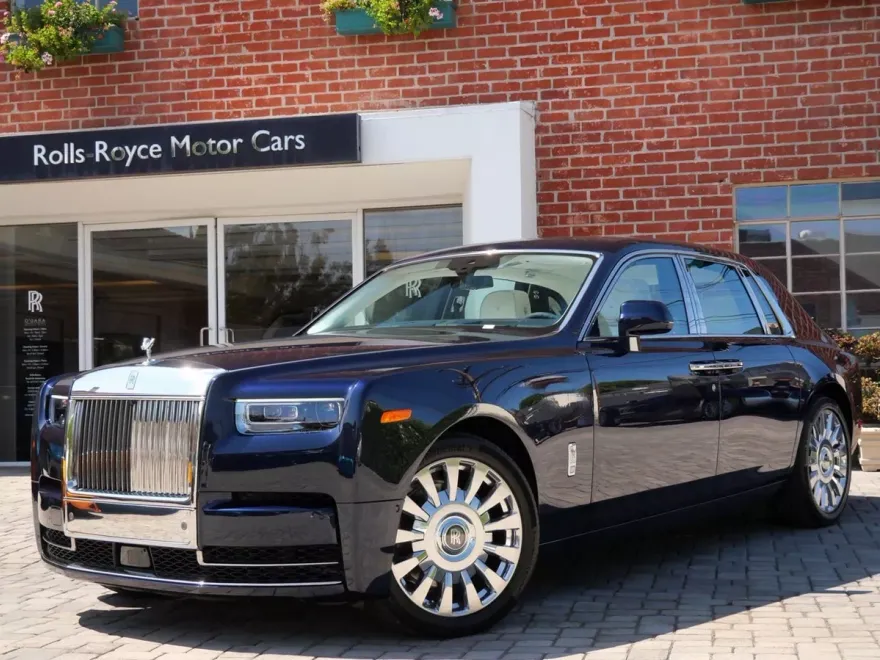 2025 Rolls Royce Phantom RR photo 1