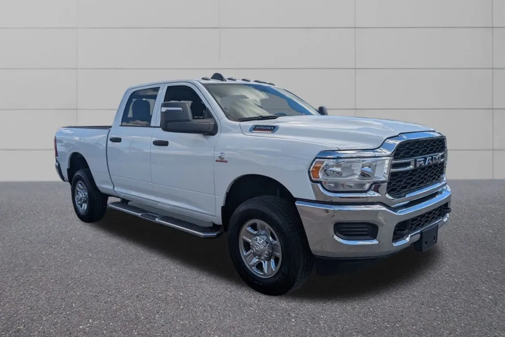 2024 Ram 2500 Tradesman photo 1