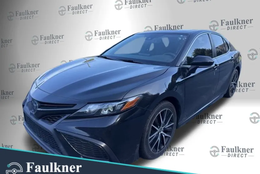 2022 Toyota Camry Hybrid SE photo 1