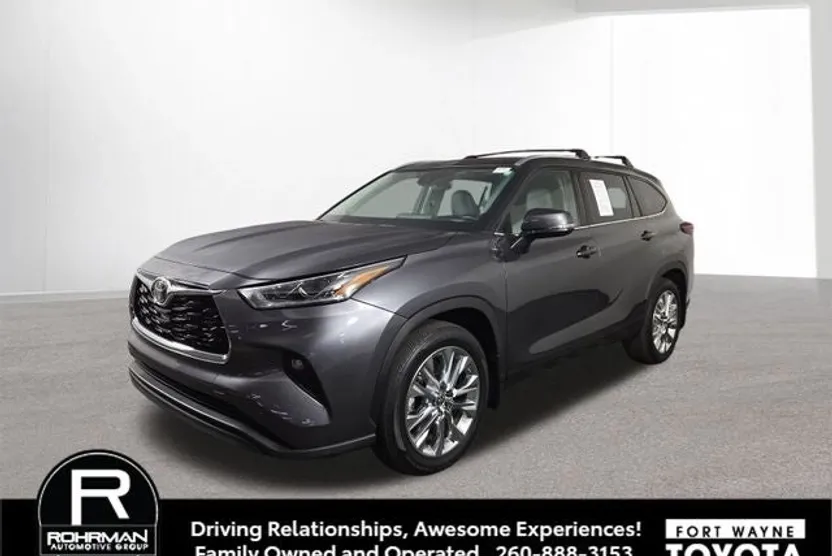 2024 Toyota Highlander Limited photo 1