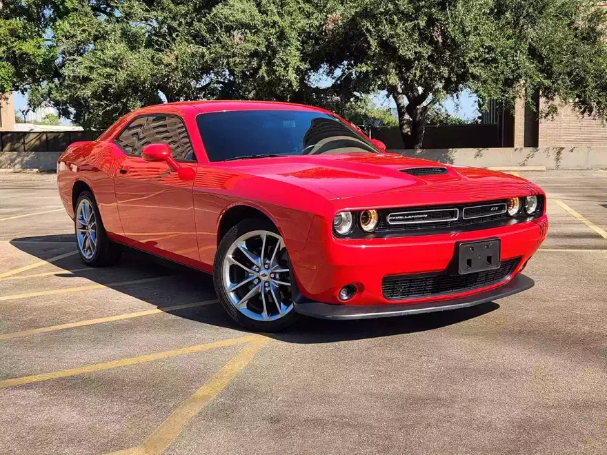 2022 Dodge Challenger GT photo 1