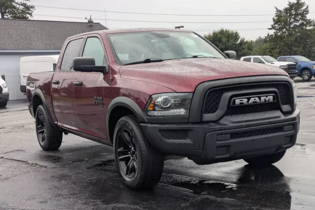 2024 Ram 1500 Classic Warlock photo 1