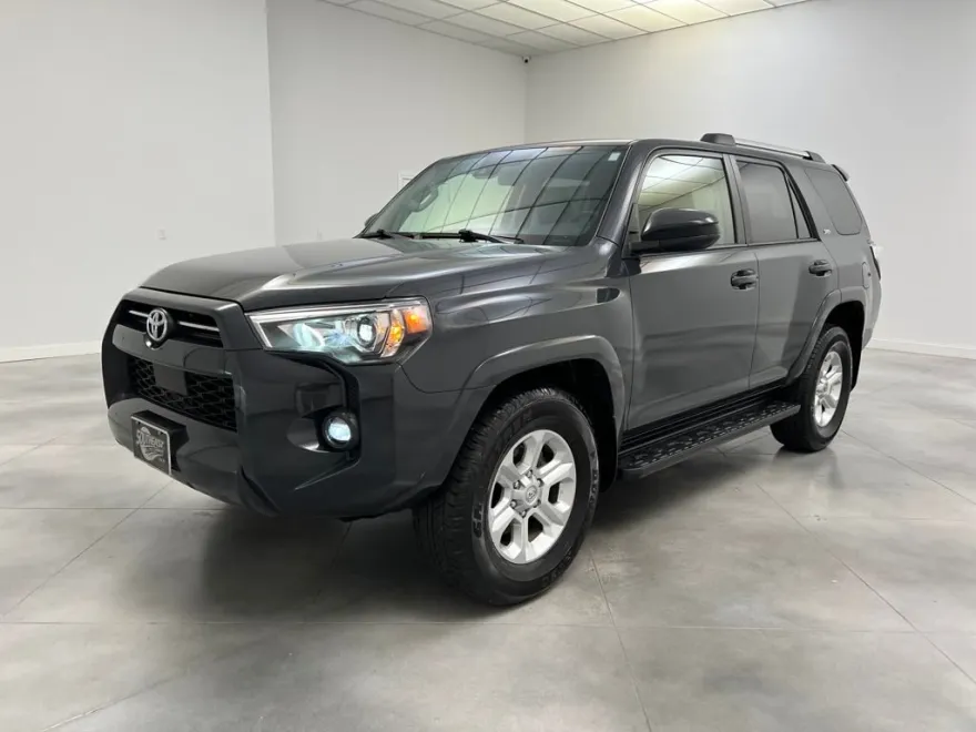 2024 Toyota 4Runner SR5 photo 1