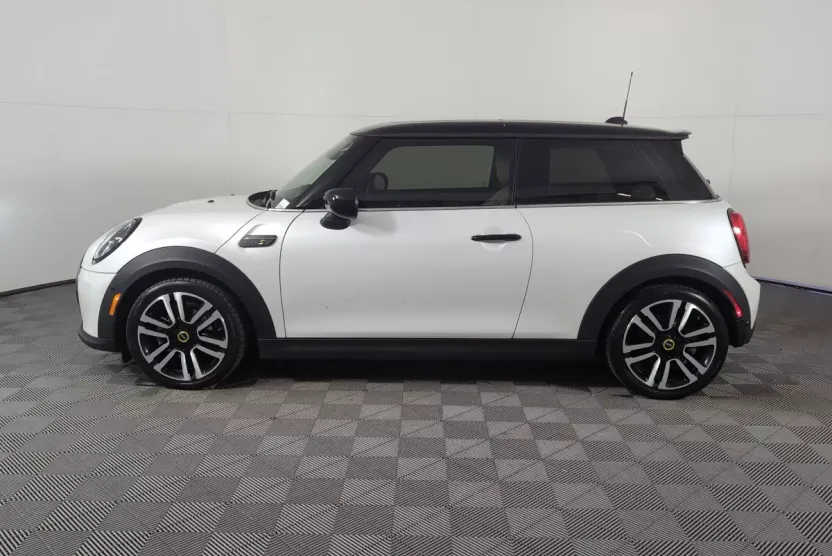 2024 Mini Cooper 2 Door Hardtop photo 1