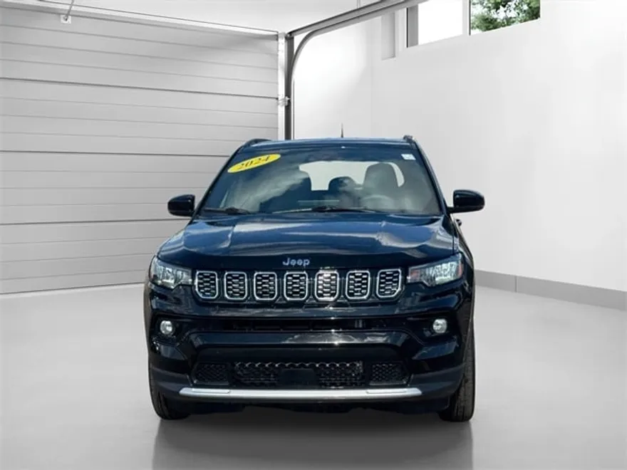 2024 Jeep Compass Limited photo 1