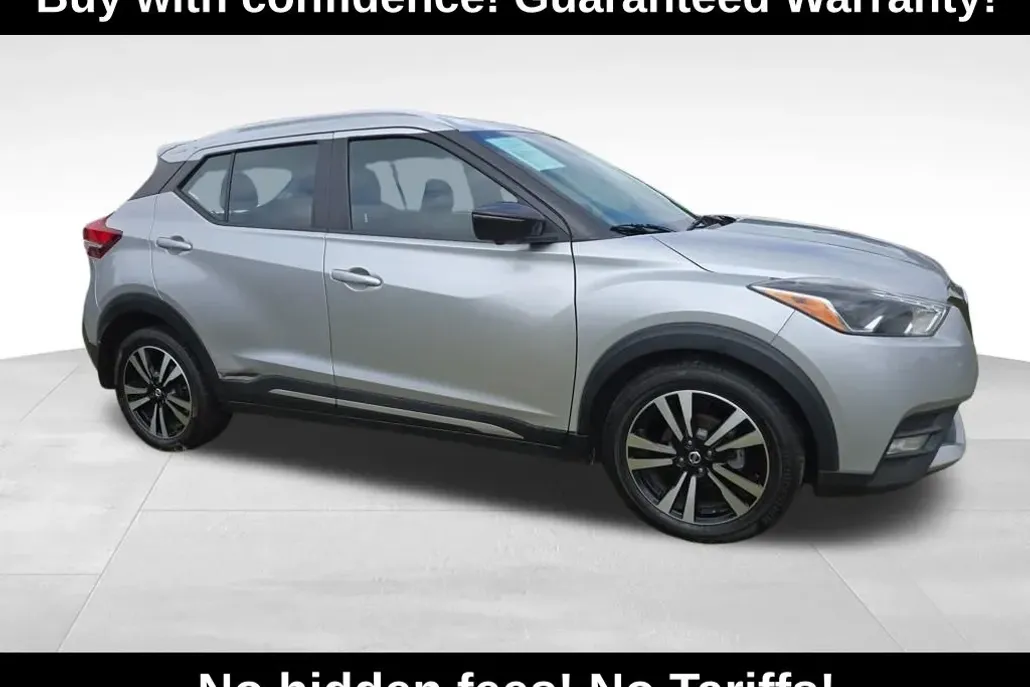 2020 Nissan Kicks SR photo 1