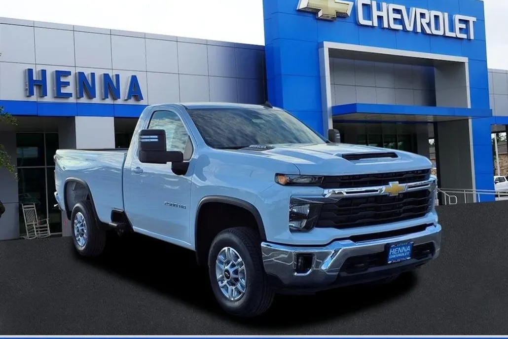 2025 Chevrolet Silverado 2500HD LT photo 1