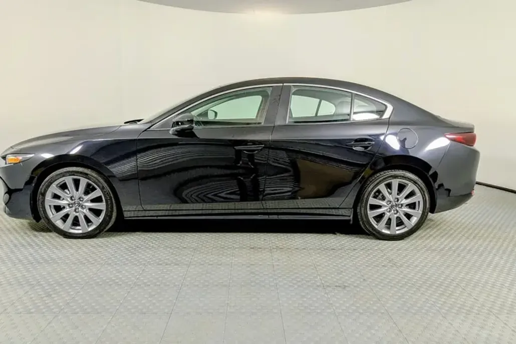 2023 Mazda Mazda3 2.5 Select photo 1