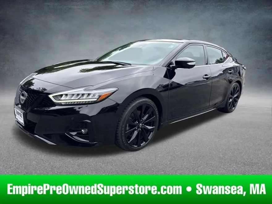 2023 Nissan Maxima SR photo 1