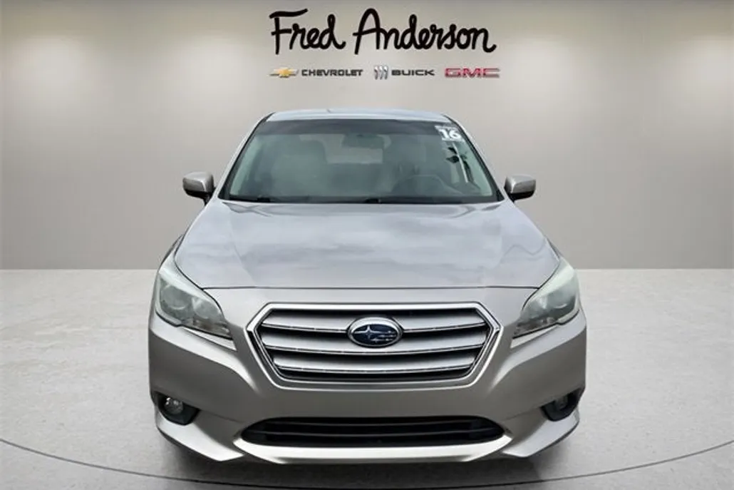 2016 Subaru Legacy 2.5i photo 1