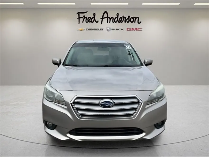 2016 Subaru Legacy 2.5i photo 1
