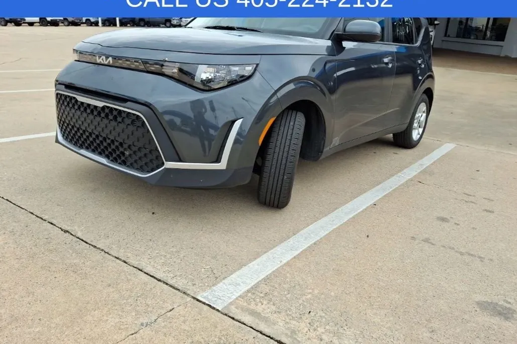 2024 Kia Soul LX photo 1
